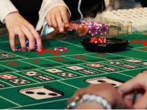 金女王模拟器(无限金币)最新版